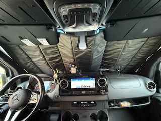 Used 2021 Mercedes-Benz Sprinter 2500 image 32