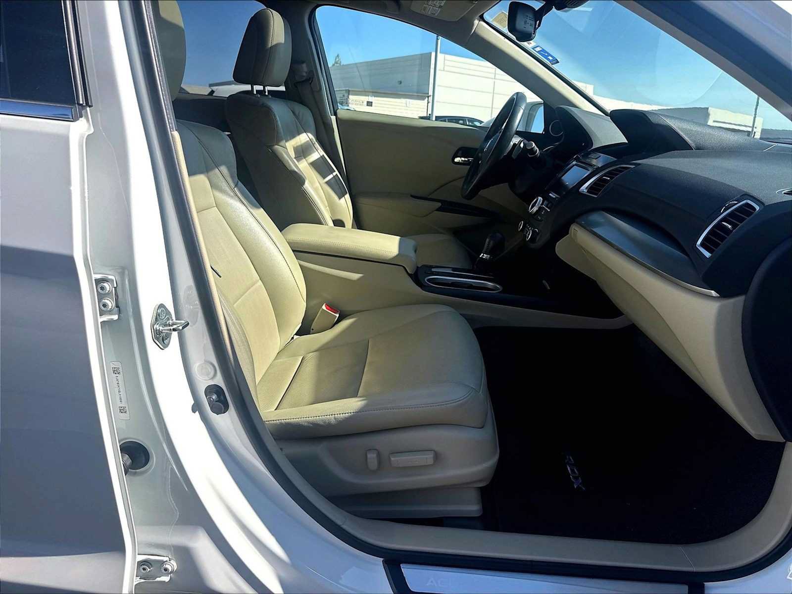 Used 2016 Acura RDX w/ Advance Package FWD image 12