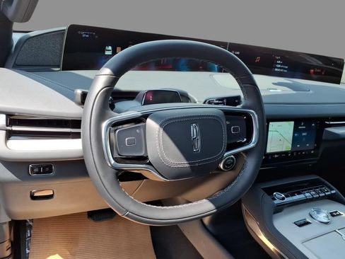 New 2027 Lincoln Navigator Reserve w/ Jet Appearance Package AWD/4WD image 21