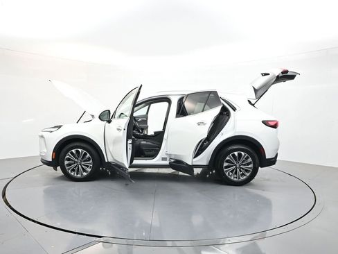 Used 2024 Buick Envision Preferred AWD/4WD image 43