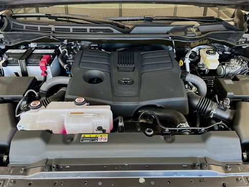 New 2026 Toyota Tundra Limited image 7