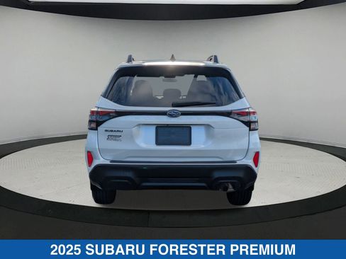 Certified 2025 Subaru Forester Premium image 5