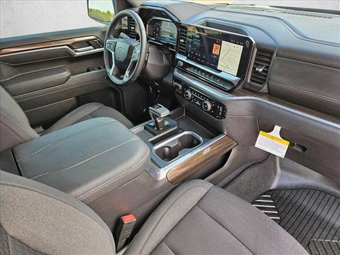 Used 2026 Chevrolet Silverado 1500 LT Trail Boss w/ Safety Package AWD/4WD image 26