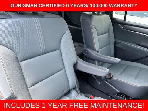 Used 2024 GMC Acadia AT4 w/ Super Cruise Package AWD/4WD image 13