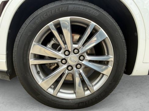 Used 2024 Cadillac XT6 Premium Luxury w/ Technology Package FWD image 21