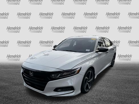 Used 2019 Honda Accord Sport image 5