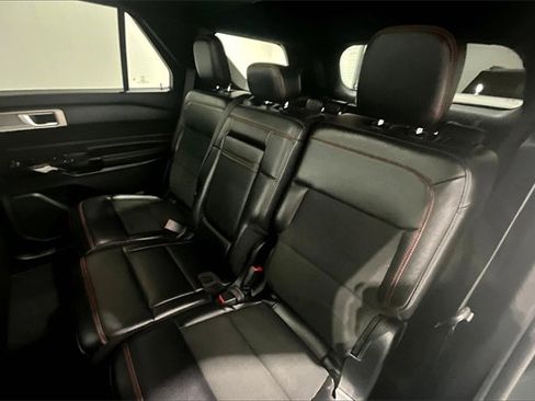 Used 2024 Ford Explorer ST-Line w/ Class IV Trailer Tow Package image 22