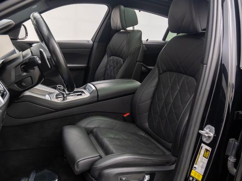 Used 2023 BMW X6 xDrive40i w/ M Sport Package image 19