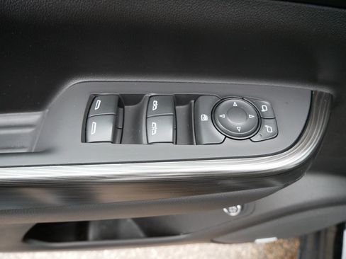 Used 2023 GMC Acadia SLT w/ LPO, Floor Liner Package image 20