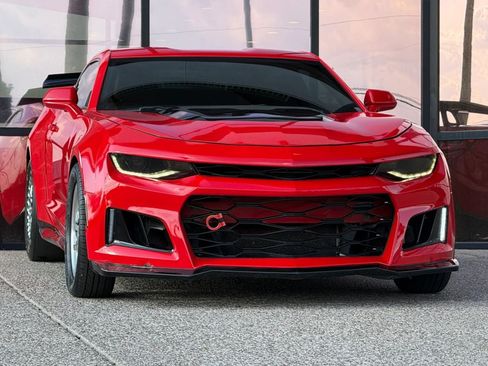 Used 2017 Chevrolet Camaro SS RWD image 18