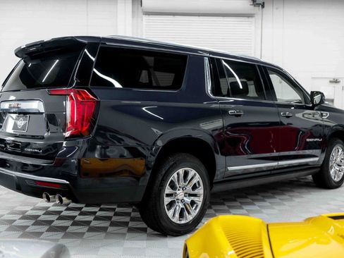 Used 2023 GMC Yukon XL Denali AWD/4WD image 8