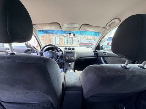 Used 2010 Nissan Altima Hybrid Sedan image 34