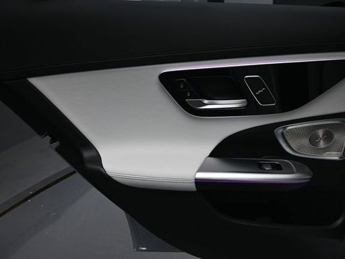 Used 2025 Mercedes-Benz C 300 Sedan image 22