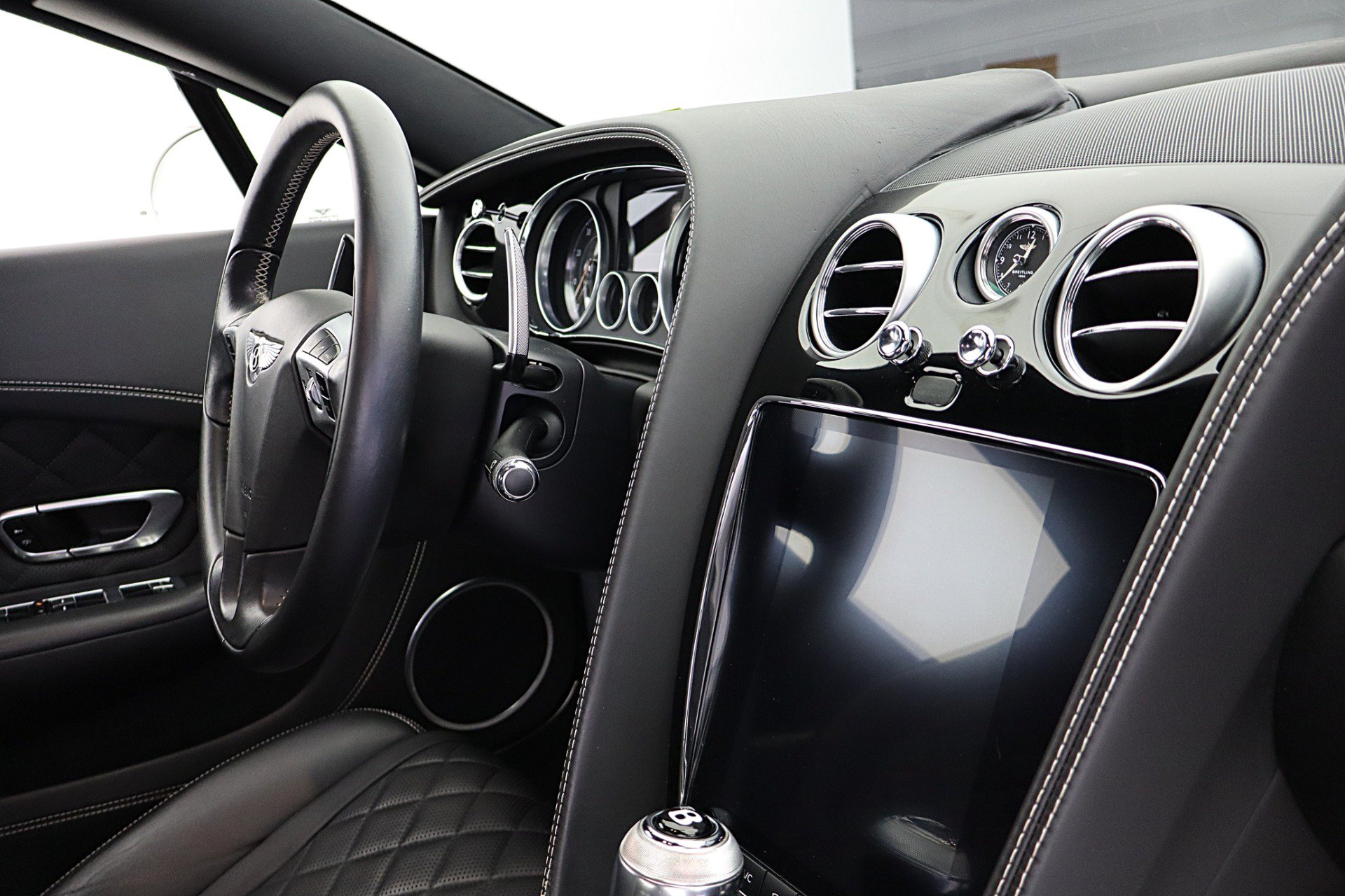 Used 2017 Bentley Continental GT AWD/4WD image 31