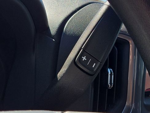 Used 2024 Chevrolet Silverado 1500 Custom image 18