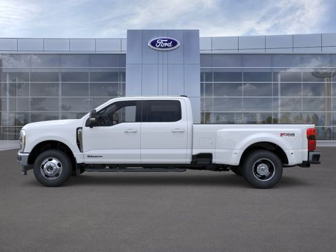 New 2026 Ford F350 XLT w/ XLT Premium Package AWD/4WD image 3
