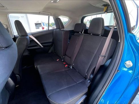 Certified 2018 Toyota RAV4 XLE FWD image 21