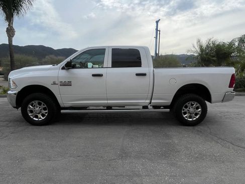 Used 2018 RAM 2500 Tradesman w/ Chrome Appearance Group AWD/4WD image 8
