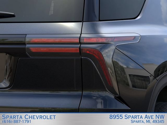 New 2026 Chevrolet Traverse LT w/ Driver Confidence Package AWD/4WD image 11