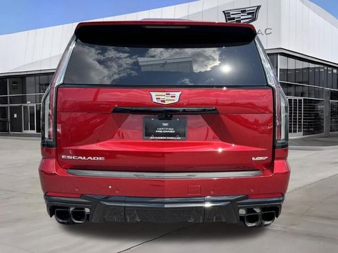 Used 2025 Cadillac Escalade V image 6