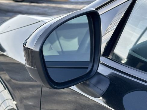 Certified 2023 Nissan Ariya EVOLVE+ e-4ORCE image 11