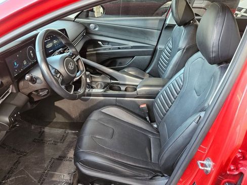 Used 2023 Hyundai Elantra Limited FWD image 15