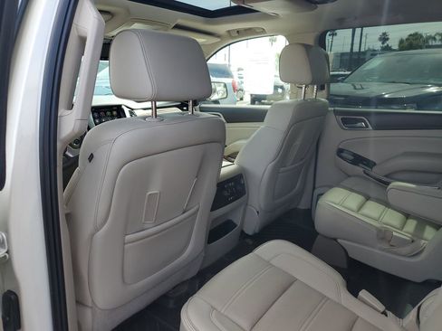 Used 2015 GMC Yukon Denali w/ Premium Package image 15