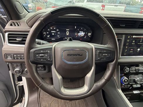 Certified 2024 GMC Yukon XL Denali w/ Denali Reserve Package image 15