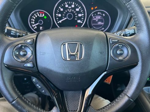 Used 2019 Honda HR-V Sport image 57