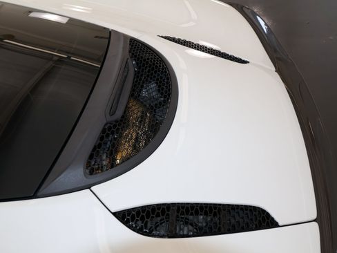Used 2018 McLaren 570S RWD image 39