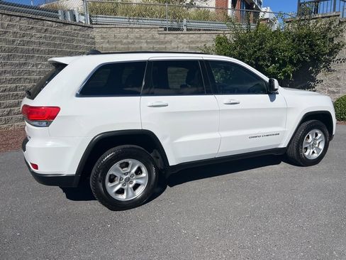 Used 2016 Jeep Grand Cherokee Laredo image 5