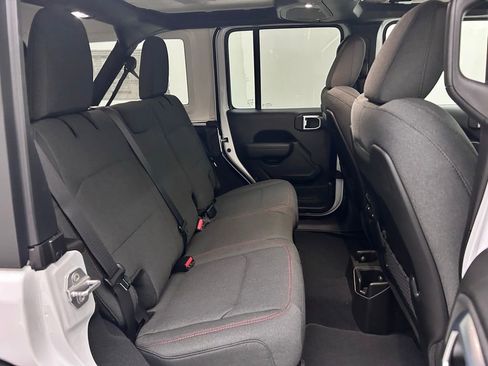 New 2026 Jeep Wrangler Unlimited Rubicon image 19