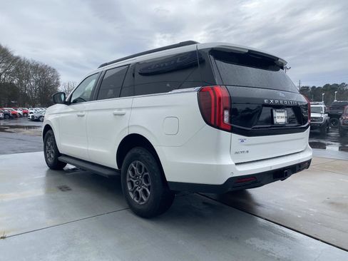 Used 2025 Ford Expedition Active image 10