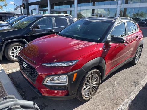 Used 2021 Hyundai Kona SEL w/ Winter Weather Package image 32