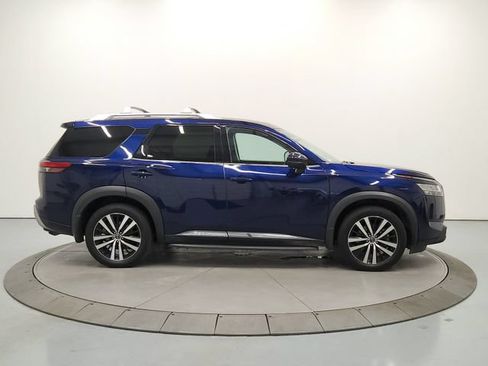 Used 2023 Nissan Pathfinder Platinum AWD/4WD image 8