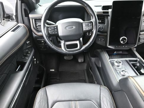 Used 2023 Ford Expedition Max Platinum image 13