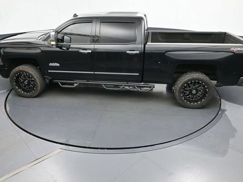 Used 2014 Chevrolet Silverado 1500 High Country w/ High Country Premium Package AWD/4WD image 23