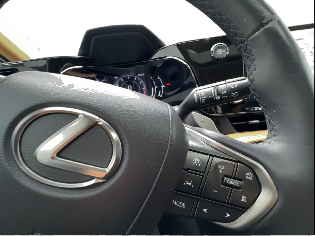 Used 2025 Lexus NX 250 FWD w/ Towing Package (2000 Lbs) image 44