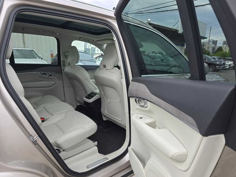 Used 2023 Volvo XC90 B6 Plus w/ Protection Package AWD/4WD image 14