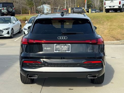 New 2025 Audi Q5 Prestige image 12