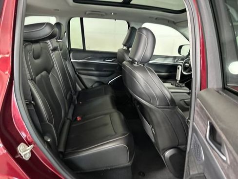 Used 2023 Jeep Grand Cherokee 4WD 4xe w/ Luxury Tech Group II image 27