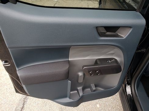 New 2025 Ford Maverick XL image 14