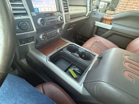 Used 2019 Ford F250 King Ranch w/ King Ranch Ultimate Package image 33