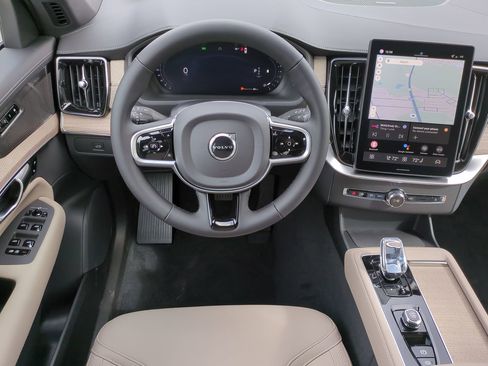 New 2026 Volvo XC90 B6 Plus image 14