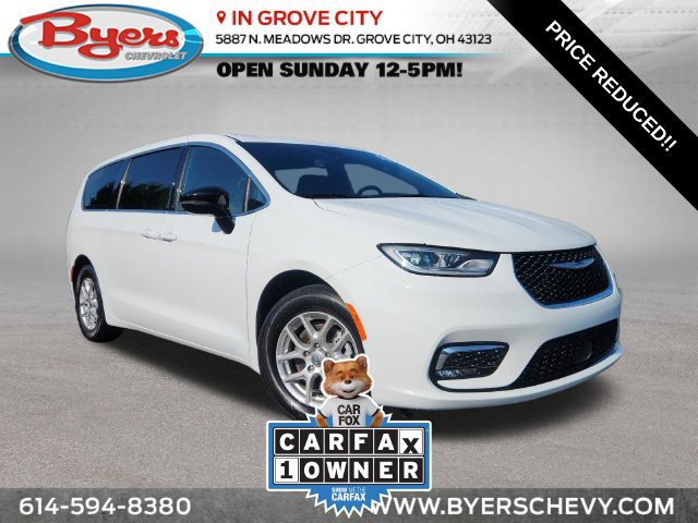 Used 2025 Chrysler Pacifica Select FWD 360° Tour
