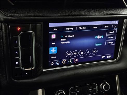 Used 2021 GMC Yukon Denali w/ Denali Premium Package image 13