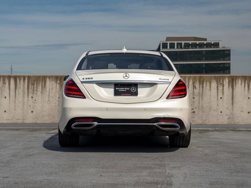 Used 2019 Mercedes-Benz S 560 4MATIC Sedan image 5