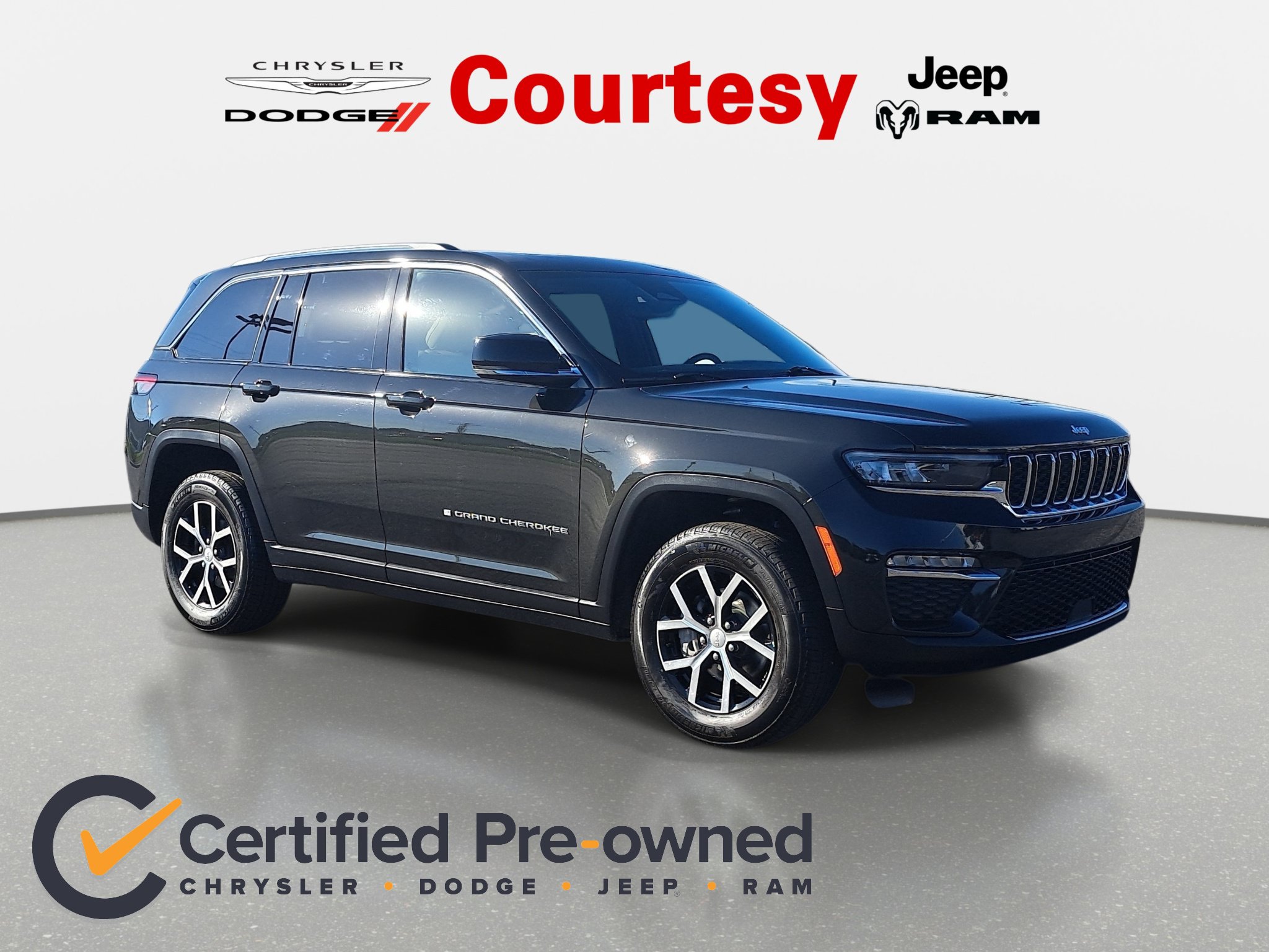 Certified 2023 Jeep Grand Cherokee Limited w/ Trailer Tow Prep Group (B) AWD/4WD image 1