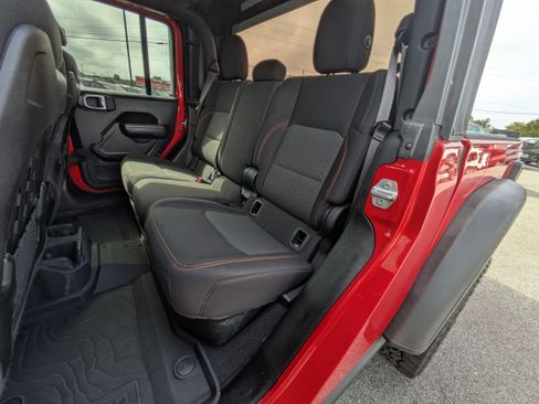 Used 2021 Jeep Gladiator Mojave image 12
