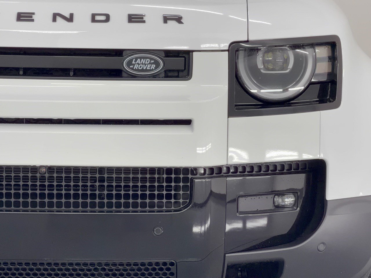 Certified 2026 Land Rover Defender 110 S AWD/4WD image 12